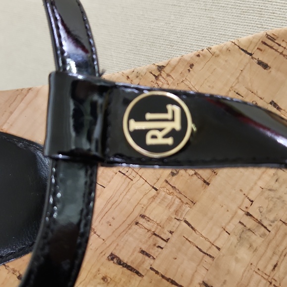 Ralph Lauren Wedge Patent Leather Black Sandals Size 6 Cork - Picture 5 of 6